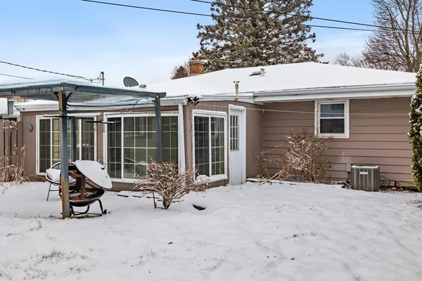 $292,400 | 1156 Orchard Drive, Sheboygan, WI 53081