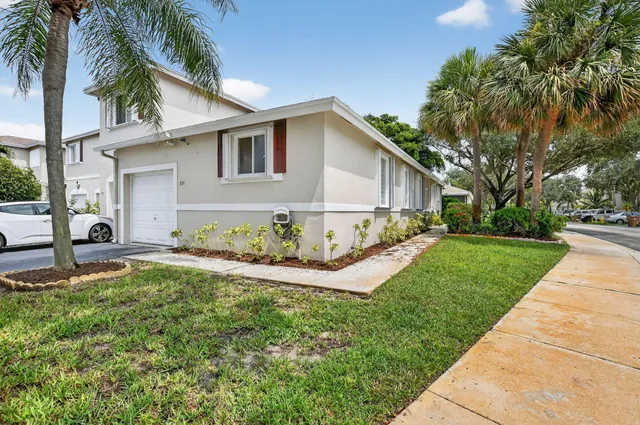 $2,700 | 851 Northwest 42nd Place, Deerfield Beach, FL 33064