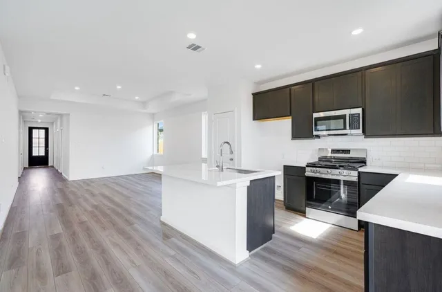 $2,650 | 9730 Bixby Crk Drive, Cypress, TX 77433