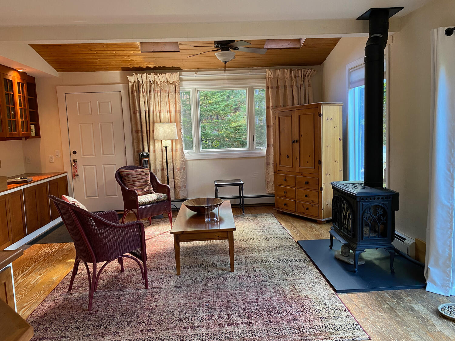 8 Wildwood Road Mount Desert, ME 04675 - Photo 4 of 16 4-Liv Rm 5922