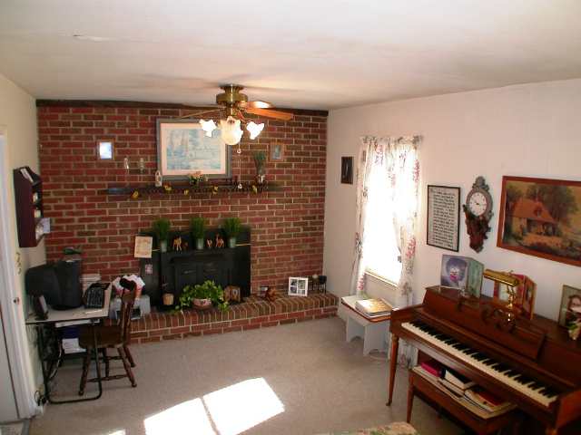 248 Bountyland Road Seneca, SC 29672 - Photo 5 of 9 Gallery Image 5