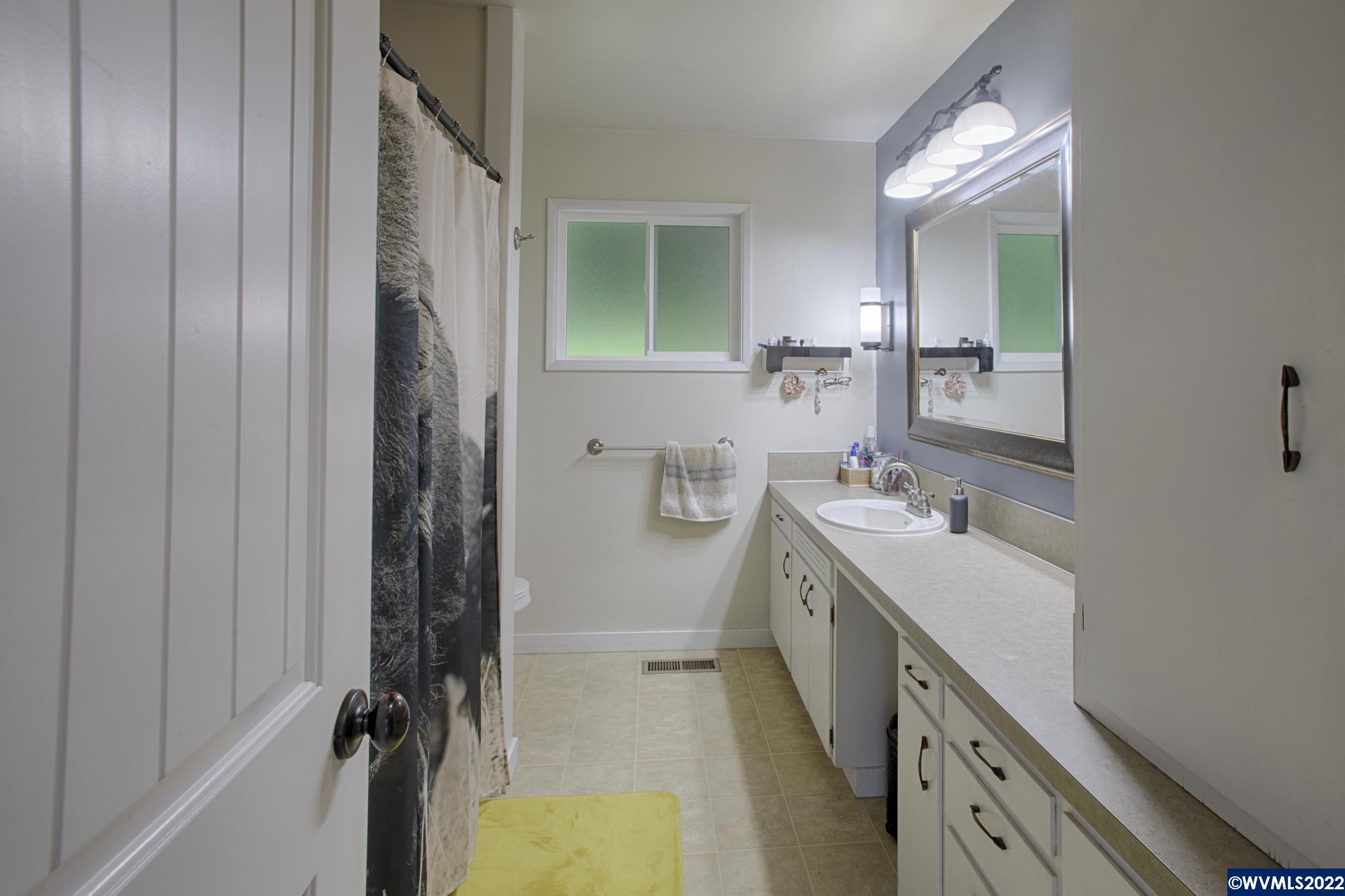 940 Perrydale Road Dallas, OR 97338 - Photo 14 of 29
