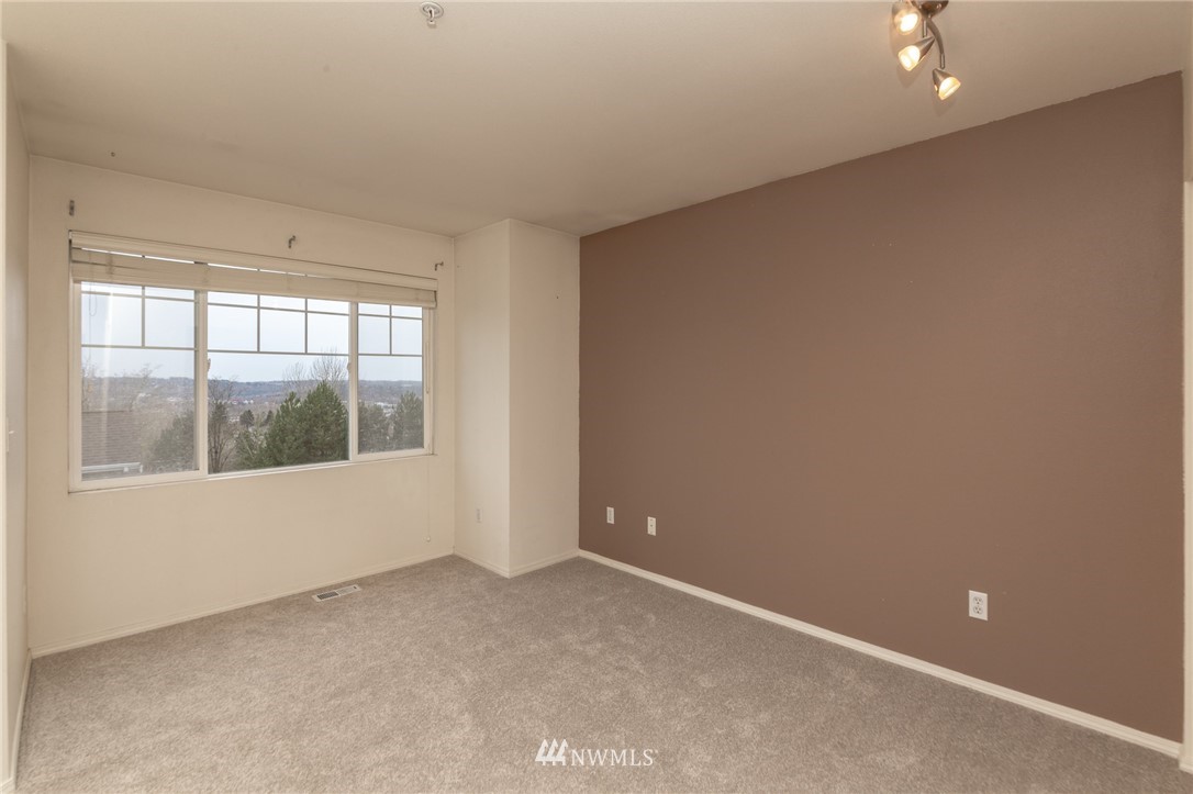 2300 Benson Road South, Unit C2 Renton, WA 98055 - Photo 14 of 25
