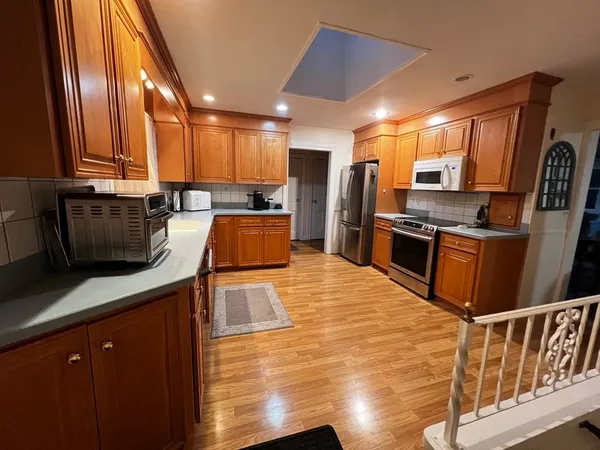 $5,000 | 169 Colburn Street, Westwood, MA 02090