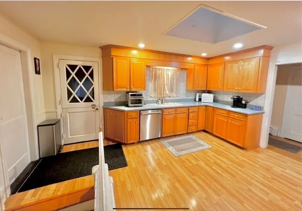 $5,000 | 169 Colburn Street, Westwood, MA 02090