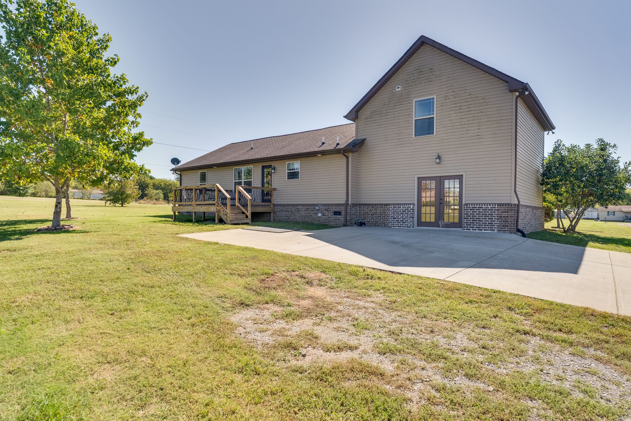 515 Neal Road Watertown, TN 37184 - Photo 28 of 30 a house view with swimming pool in front of it