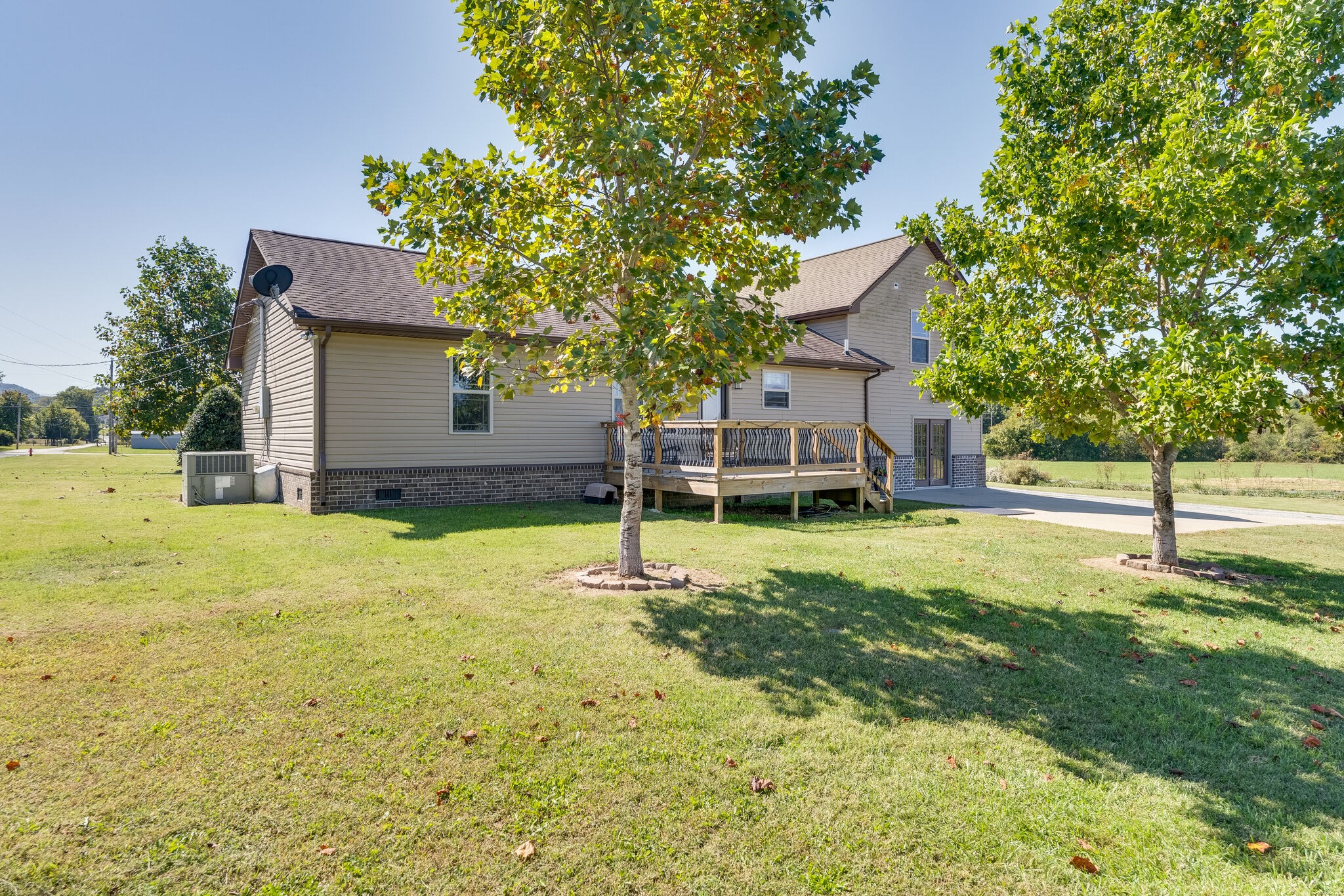 515 Neal Road Watertown, TN 37184 - Photo 30 of 30 a view of a house with pool and a yard