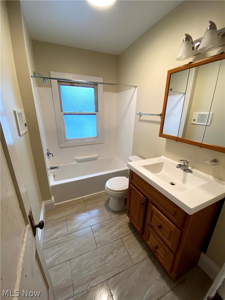 3317 Cedarbrook Road Cleveland, OH 44118 - Photo 11 of 26 Gallery Image 11