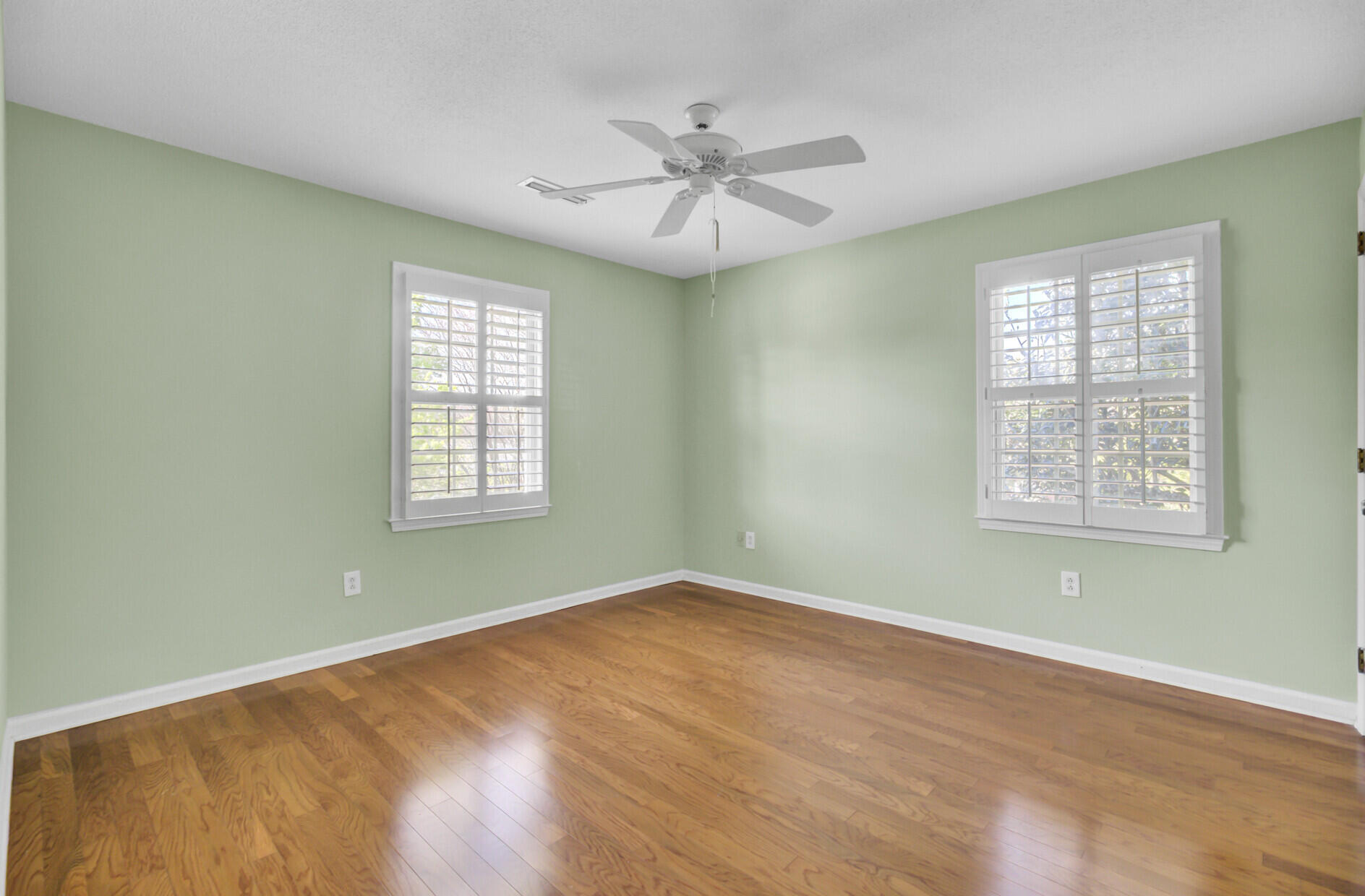 649 Pawley Road Mount Pleasant, SC 29464 - Photo 38 of 67 Upstairs 3rd bedroom