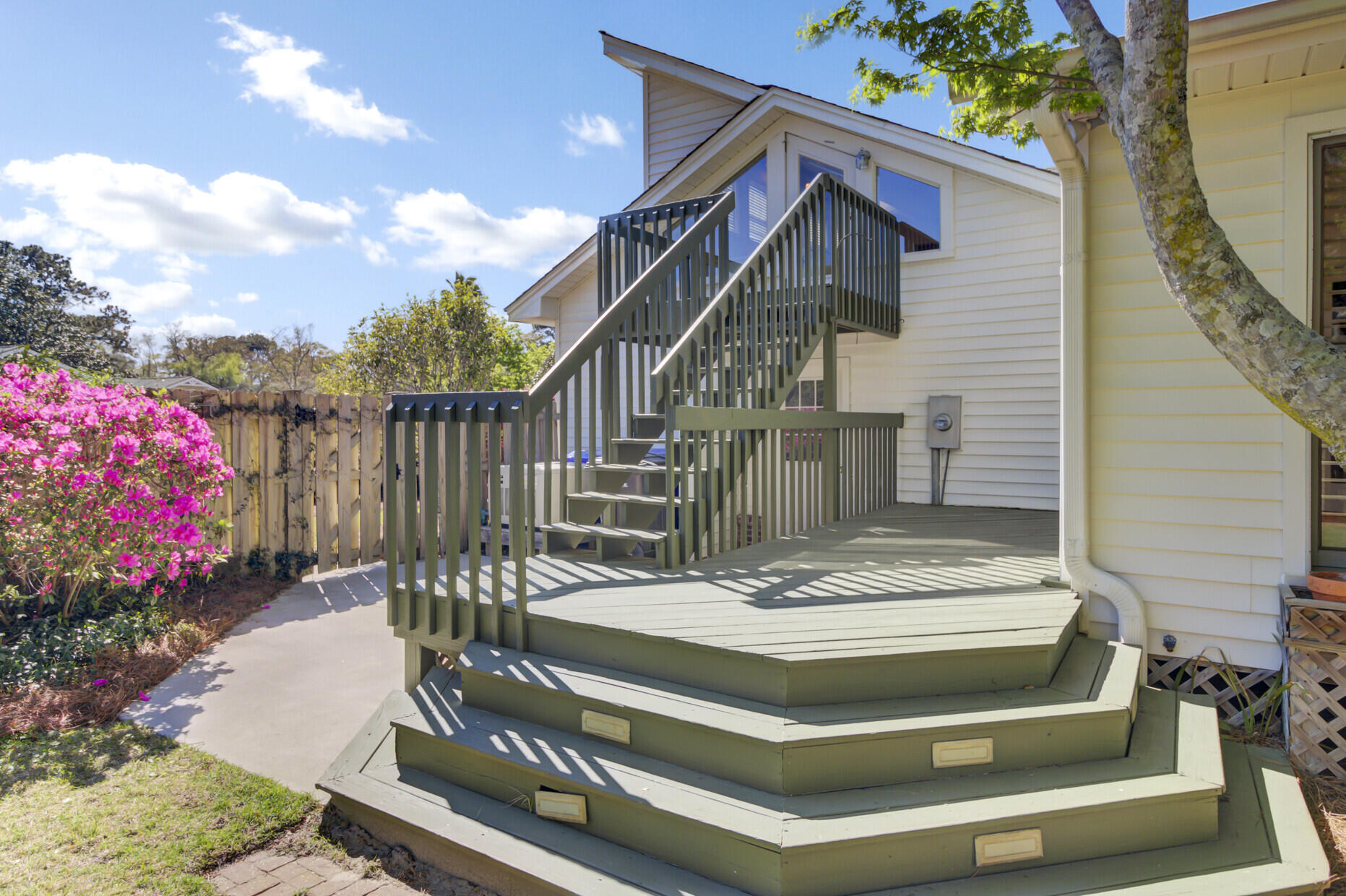 649 Pawley Road Mount Pleasant, SC 29464 - Photo 43 of 67 Steps to Room Over Garage