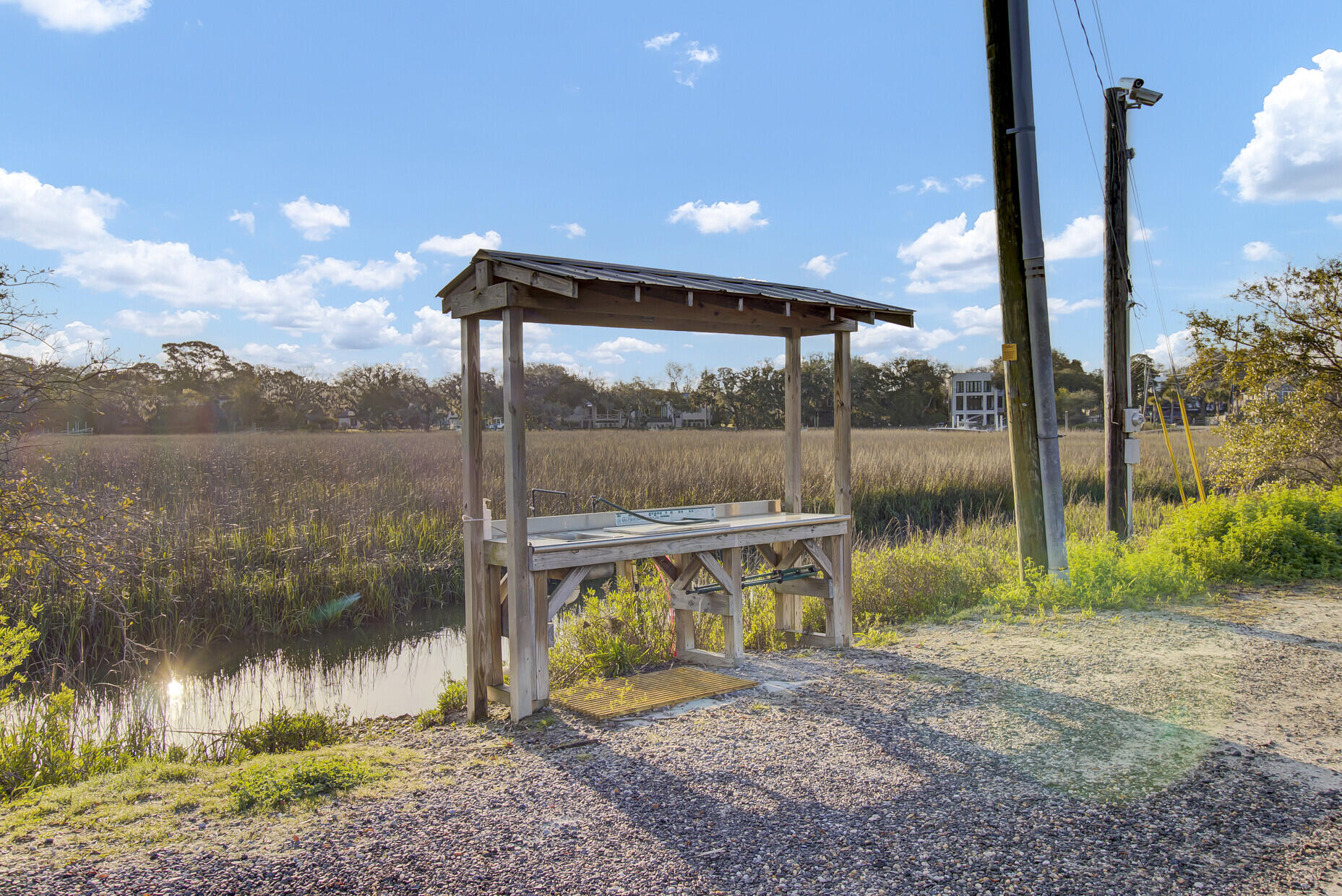 649 Pawley Road Mount Pleasant, SC 29464 - Photo 60 of 67 Wash your fish!