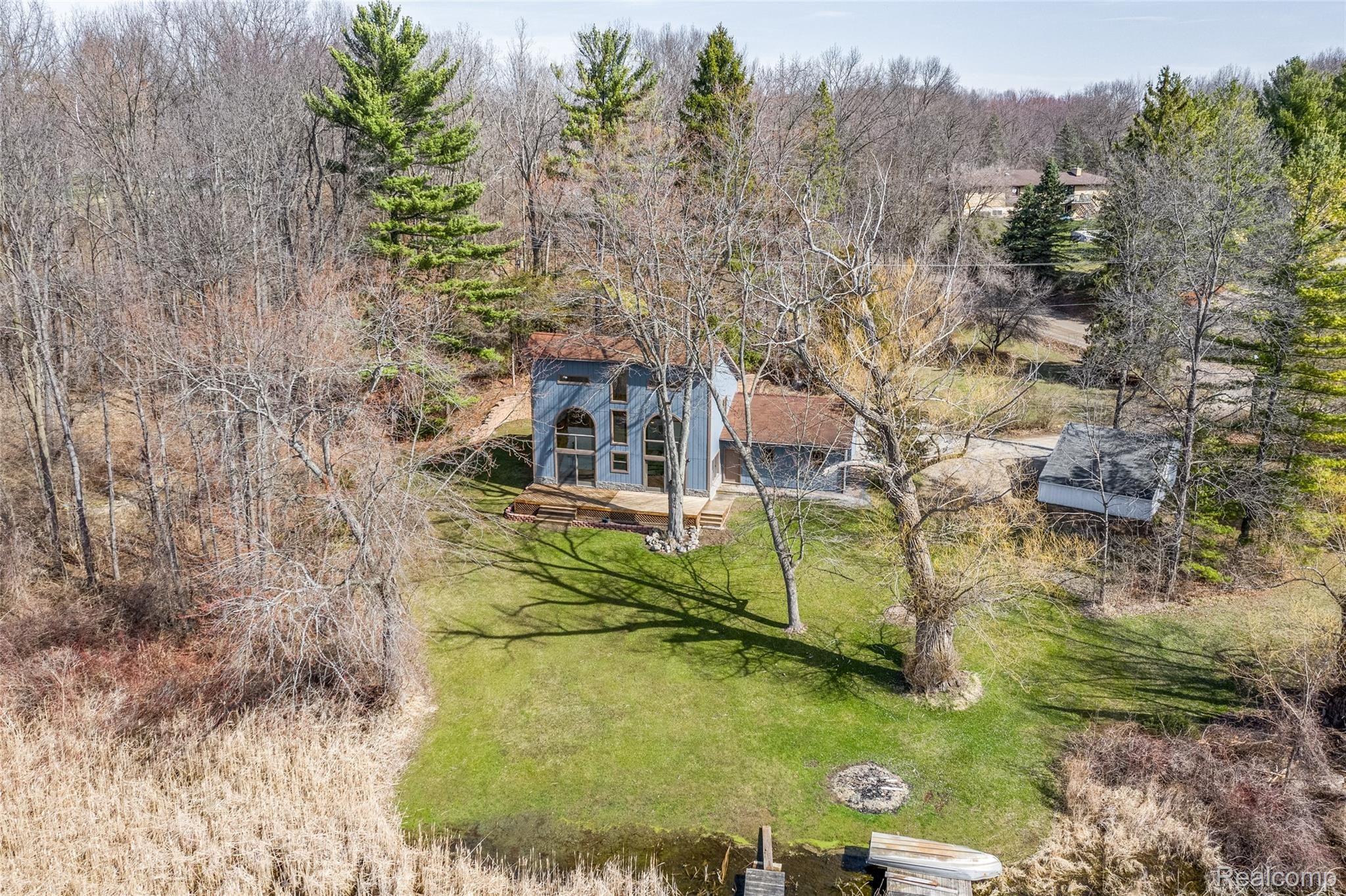 4100 Pardee Lake Road Howell, MI 48843 - Photo 28 of 35 Drone8.jpg