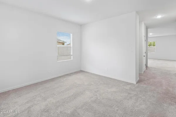 $3,200 | 9637 West Agora Lane, Tolleson, AZ 85353