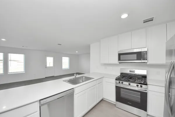 $2,150 | 10410 Birds Nest Drive, Beasley, TX 77417