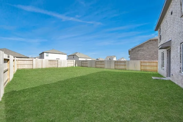 $2,150 | 10410 Birds Nest Drive, Beasley, TX 77417