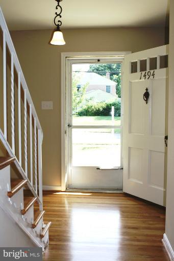 1494 Kimblewick Road Potomac, MD 20854 - Photo 2 of 24 Interior (General)