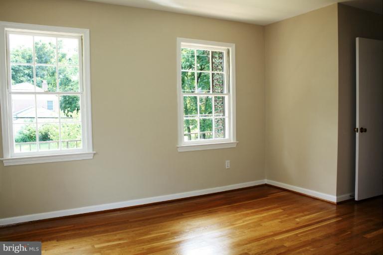 1494 Kimblewick Road Potomac, MD 20854 - Photo 14 of 24 Interior (General)
