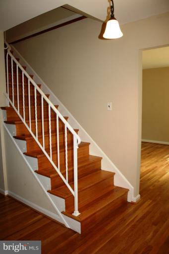 1494 Kimblewick Road Potomac, MD 20854 - Photo 3 of 24 Interior (General)