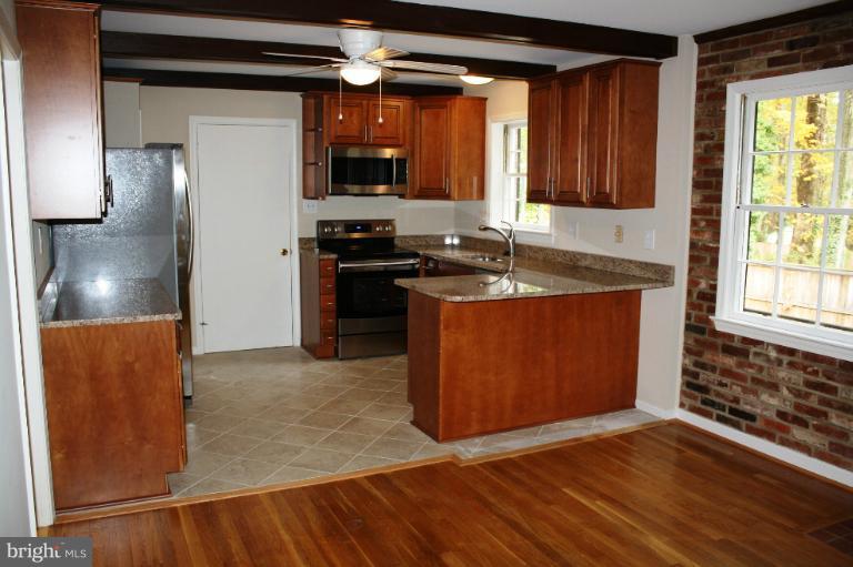 1494 Kimblewick Road Potomac, MD 20854 - Photo 22 of 24 Interior (General)