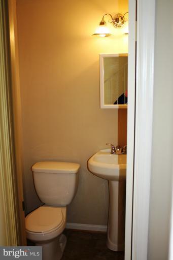1494 Kimblewick Road Potomac, MD 20854 - Photo 9 of 24 Interior (General)