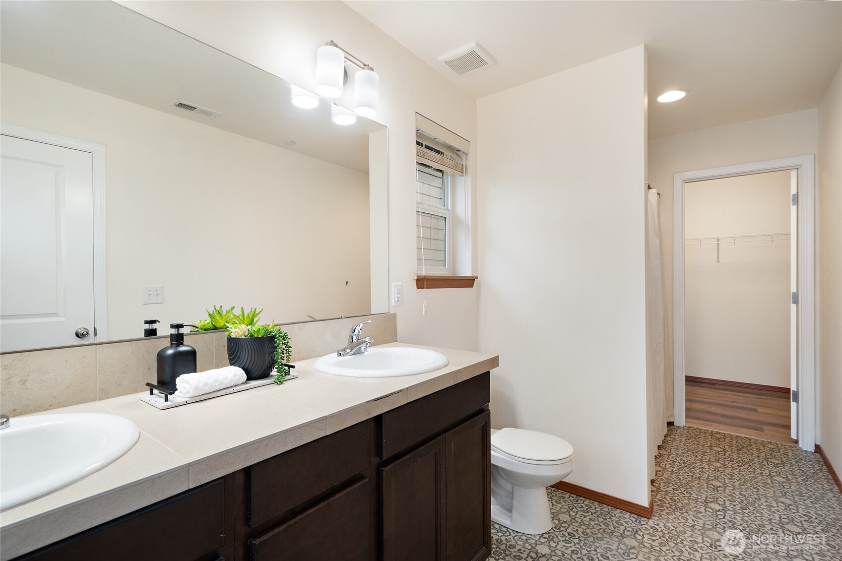 1008 Samara Street Bremerton, WA 98310 - Photo 23 of 38