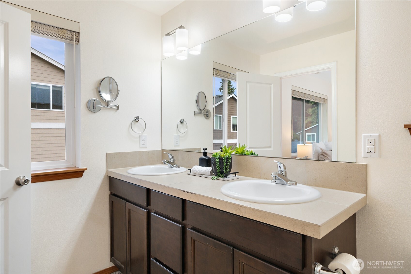 1008 Samara Street Bremerton, WA 98310 - Photo 24 of 38