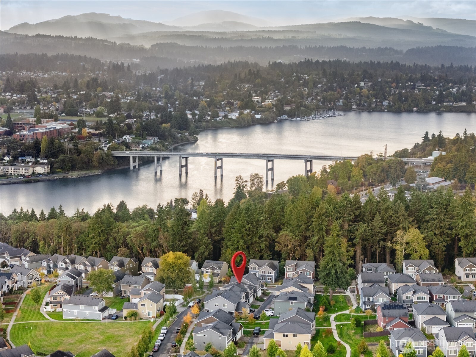 1008 Samara Street Bremerton, WA 98310 - Photo 3 of 38