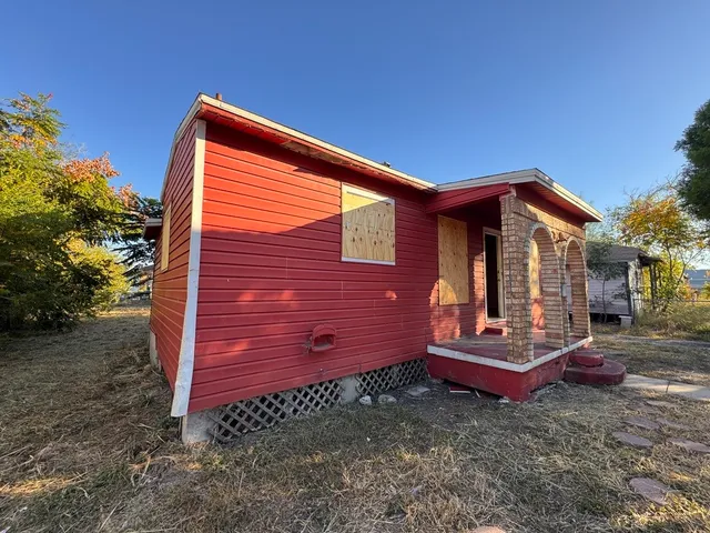 a front view of a house with entryway