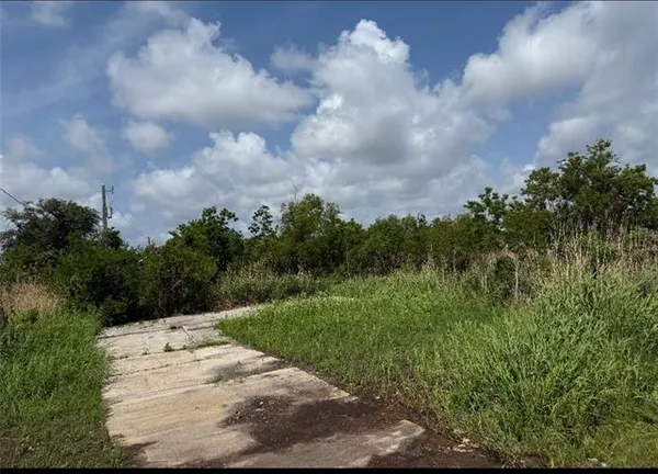 $15,000 | 8134 Grand Caillou Road, Dulac, LA 70353