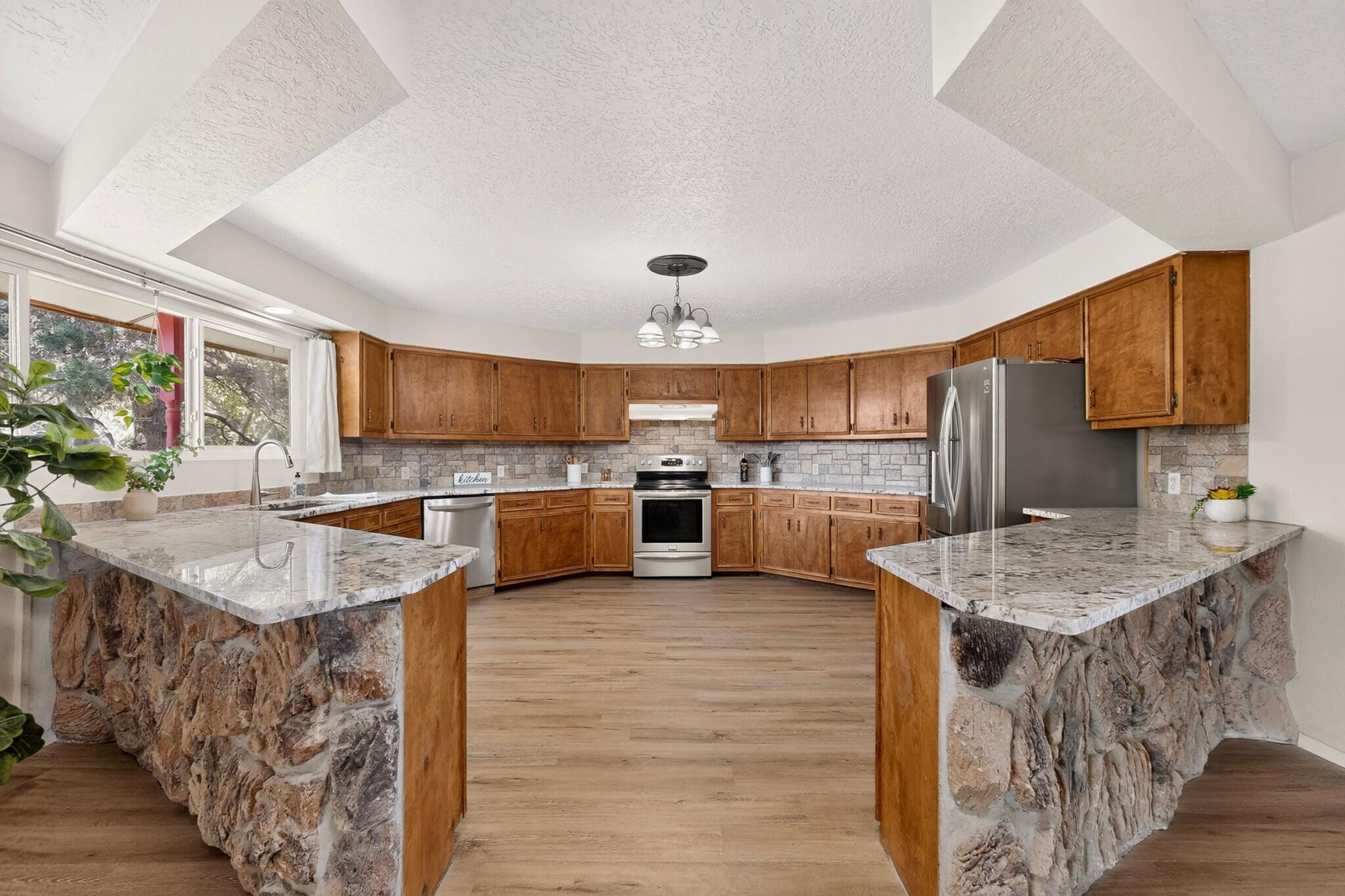 1110 Ranchero Road Bosque Farms, NM 87068 - Photo 8 of 47 Gallery Image 8