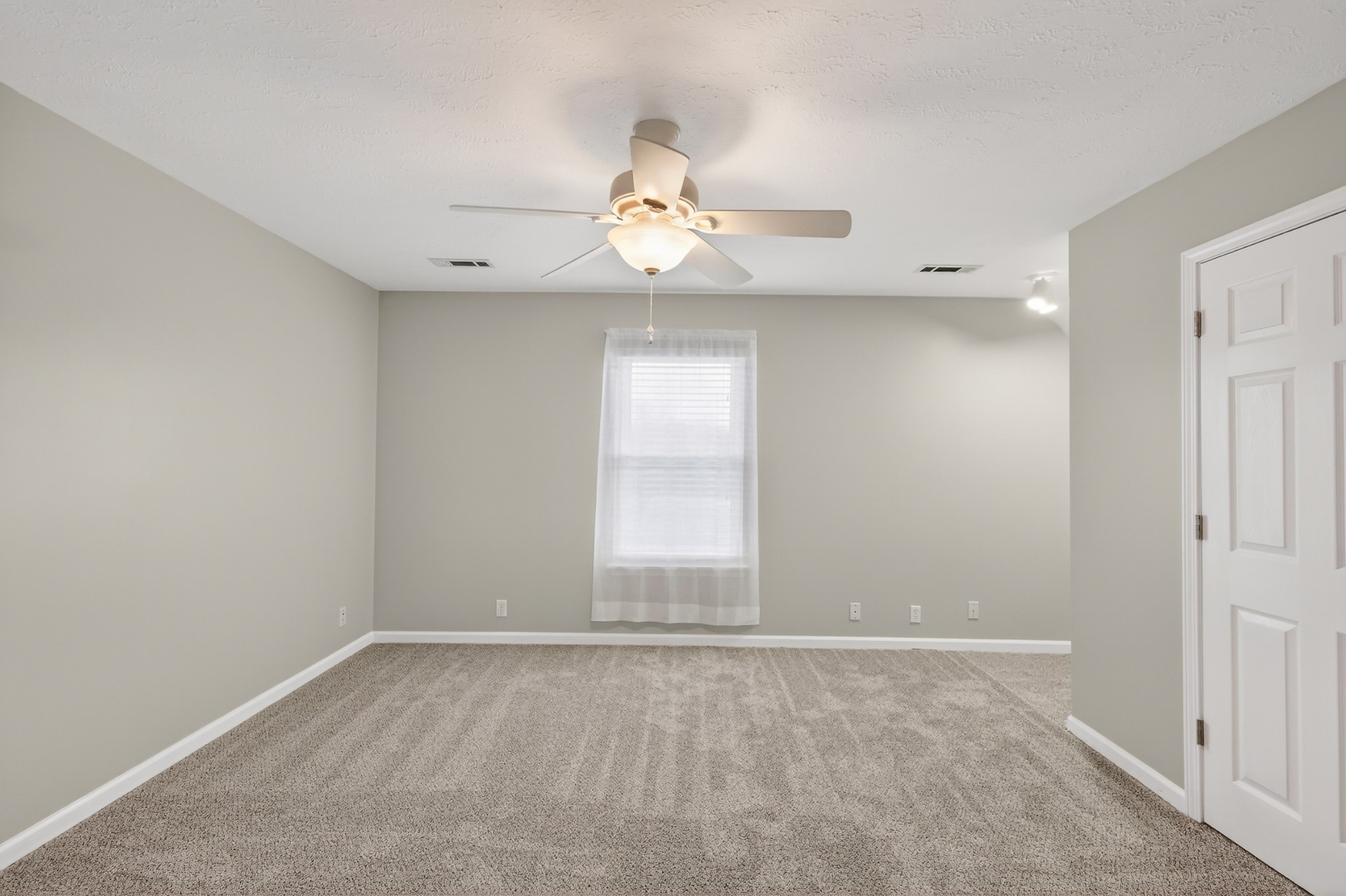 3145 Middleton Drive Rockvale, TN 37153 - Photo 22 of 50 wooden floor in an empty room with a window