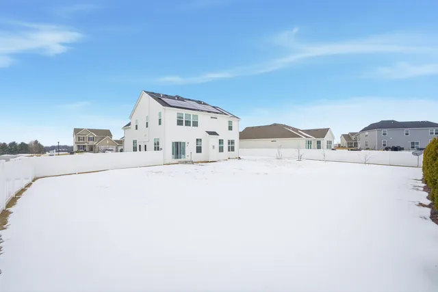 $565,000 | 1455 Highbrook Avenue, Hampshire, IL 60140