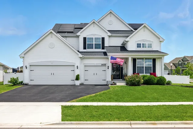 $565,000 | 1455 Highbrook Avenue, Hampshire, IL 60140