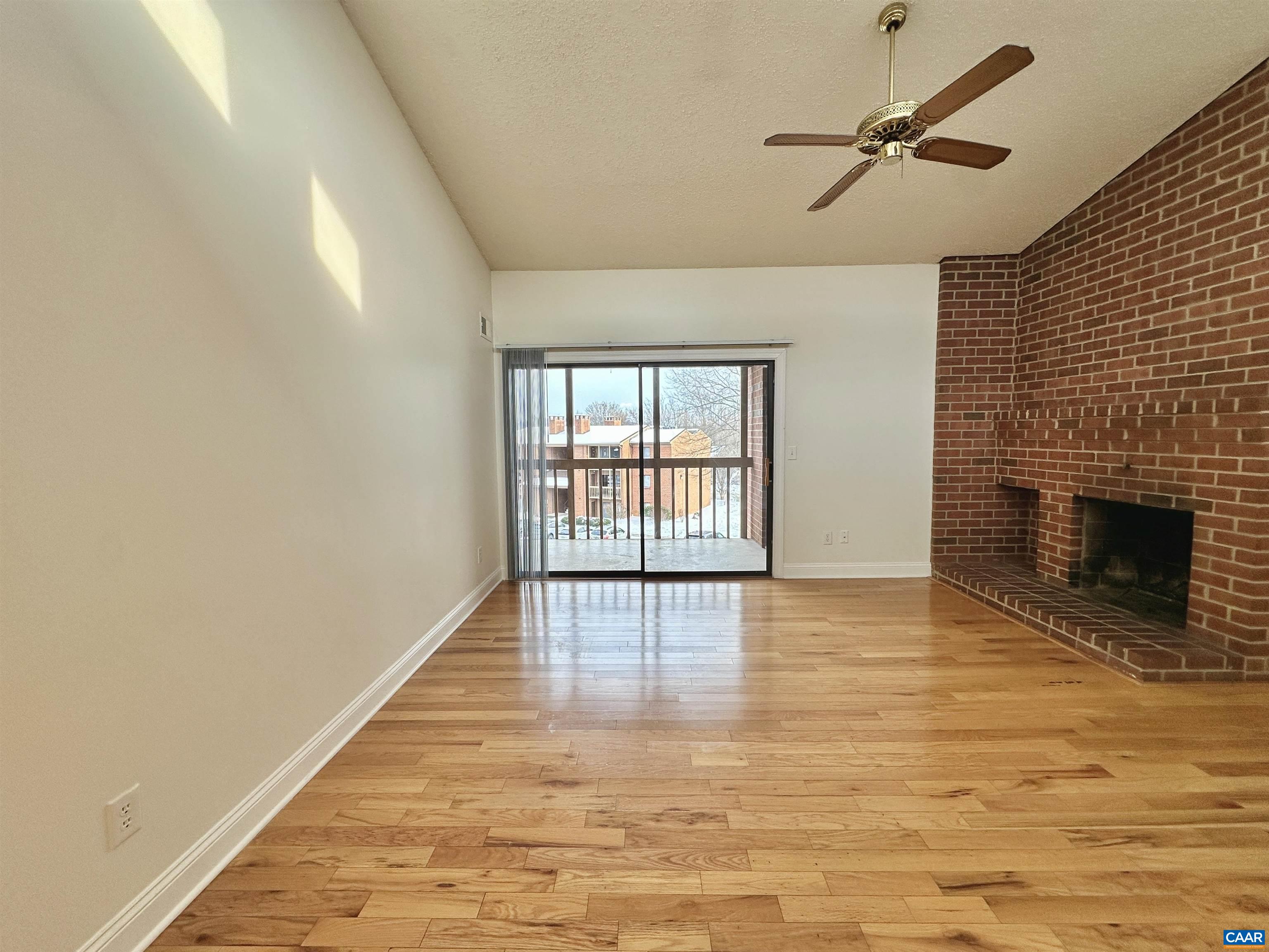 138 Green Turtle Lane, Unit 12 Charlottesville, VA 22901 - Photo 3 of 32