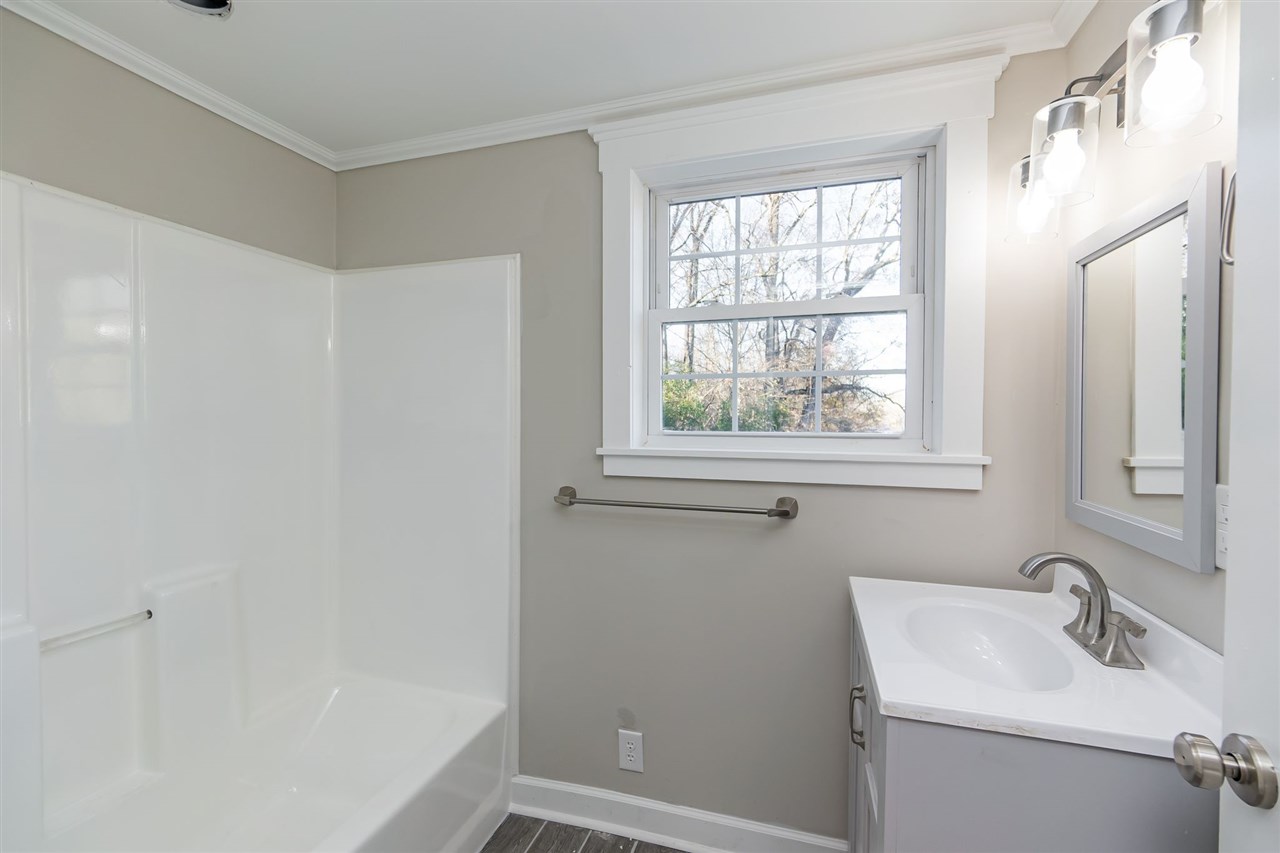 95 Sloan Lake Road Woodruff, SC 29388 - Photo 21 of 32 Gallery Image 21