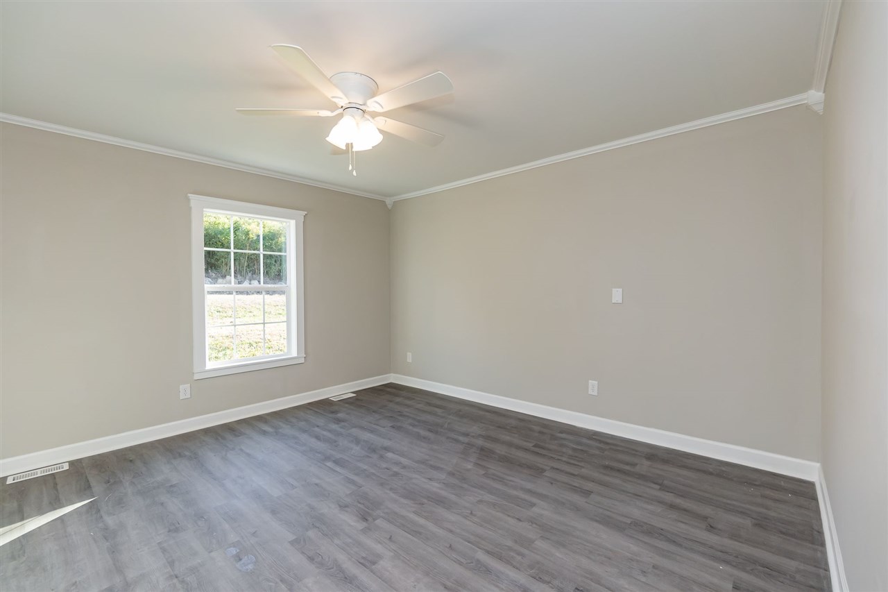 95 Sloan Lake Road Woodruff, SC 29388 - Photo 24 of 32 Gallery Image 24