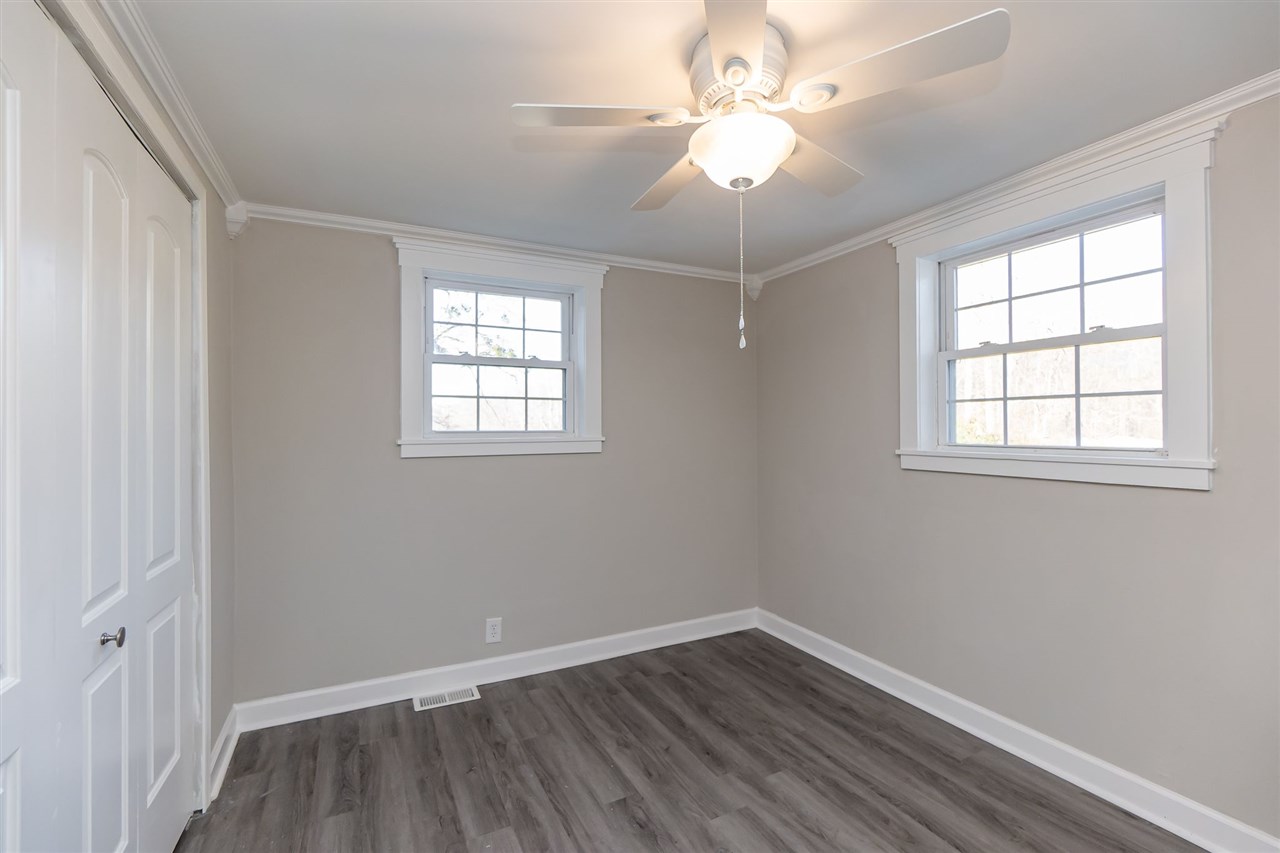 95 Sloan Lake Road Woodruff, SC 29388 - Photo 3 of 32 Gallery Image 3