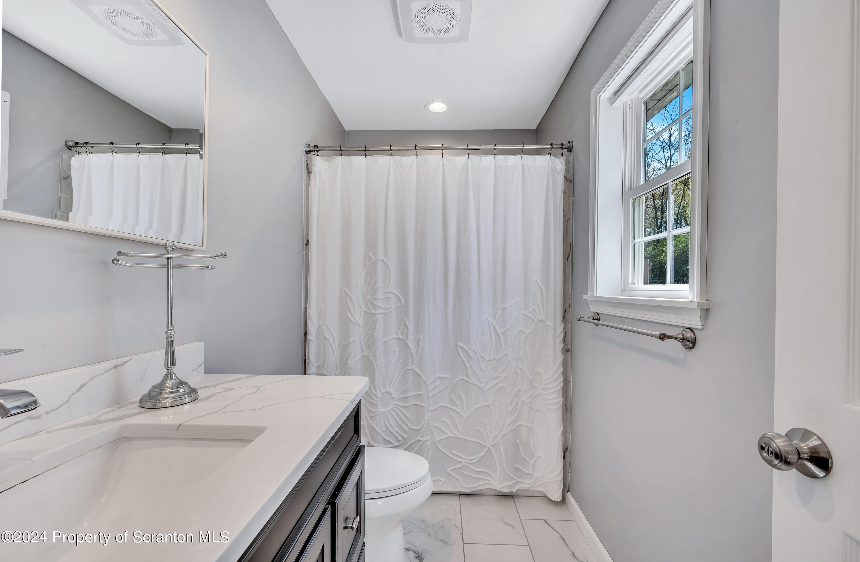 140 Skytop Drive Avoca, PA 18641 - Photo 20 of 29