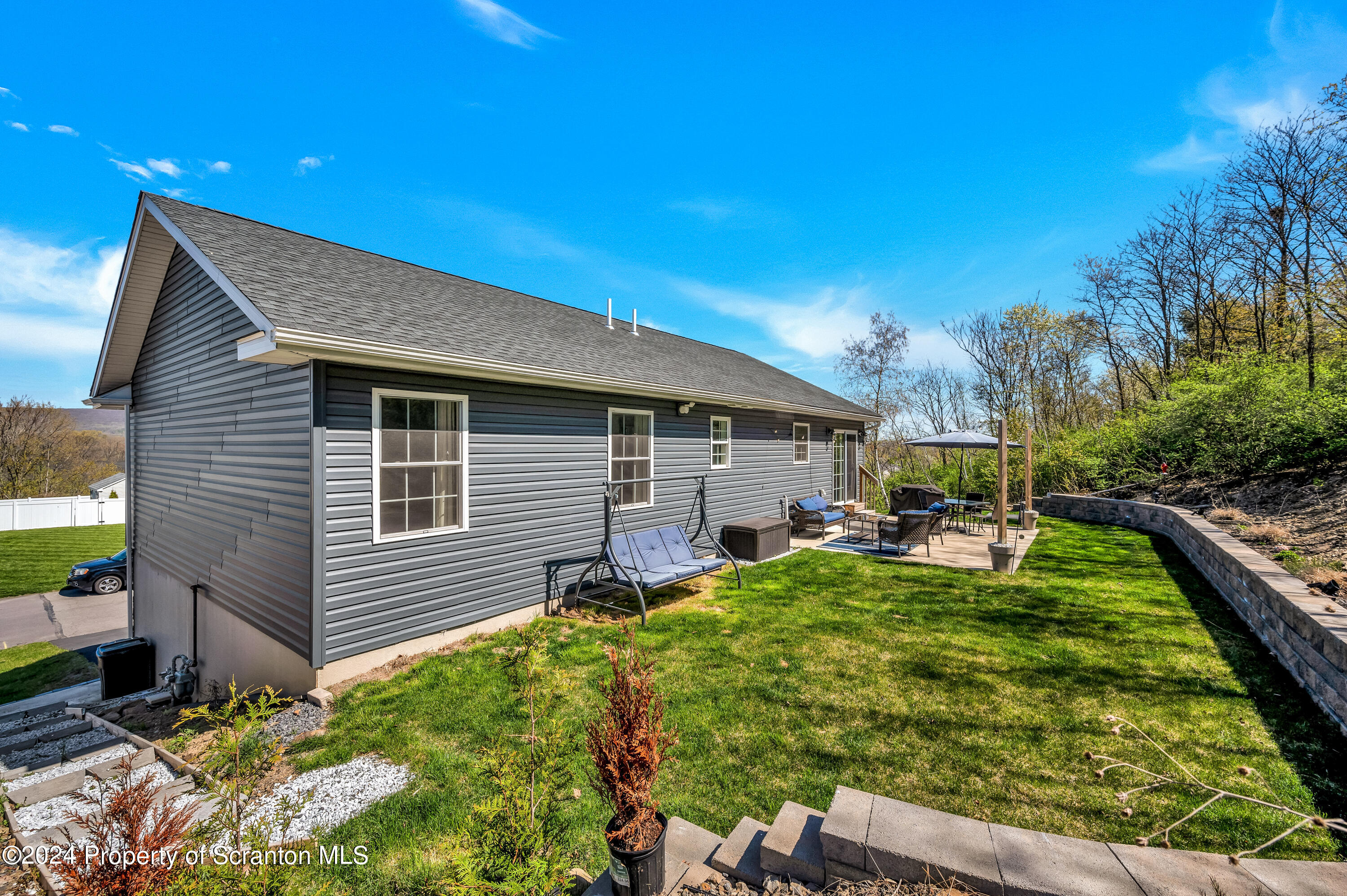 140 Skytop Drive Avoca, PA 18641 - Photo 26 of 29