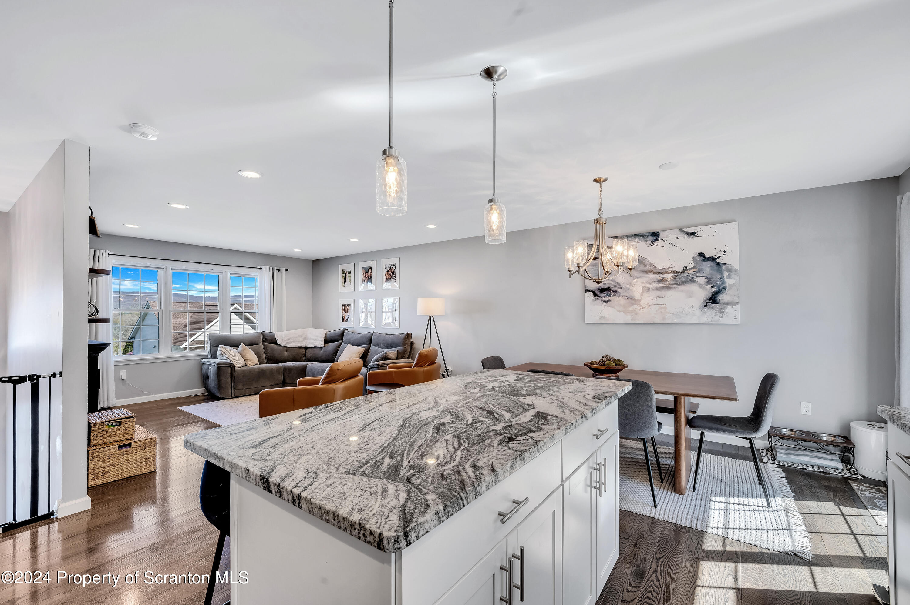 140 Skytop Drive Avoca, PA 18641 - Photo 7 of 29