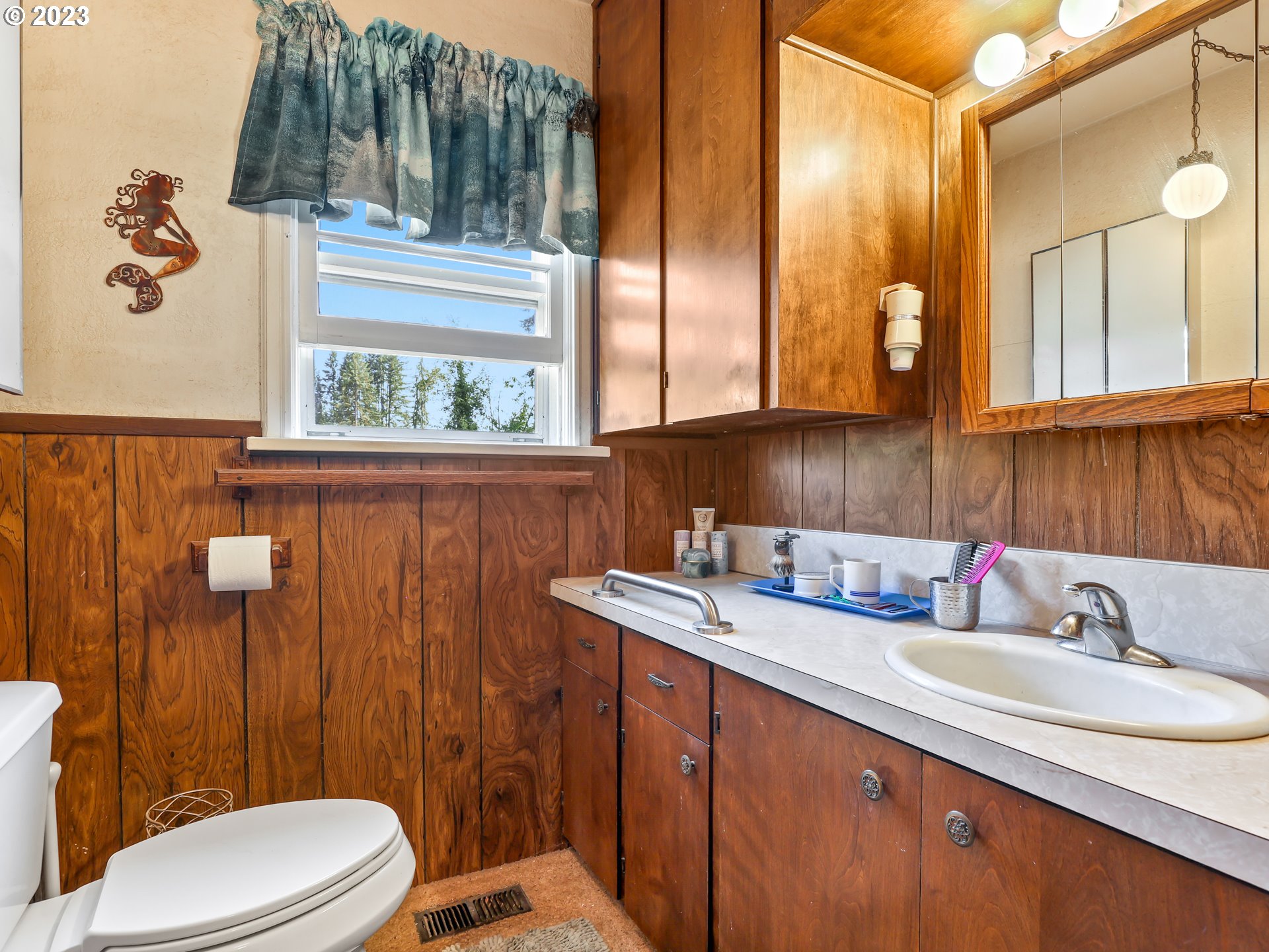 18005 South Lower Highland Road Beavercreek, OR 97004 - Photo 19 of 37 Gallery Image 19