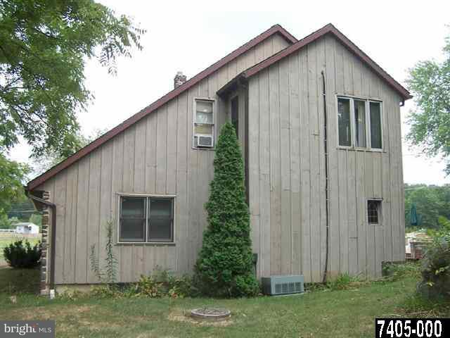 340 Knight Road Gettysburg, PA 17325 - Photo 3 of 25