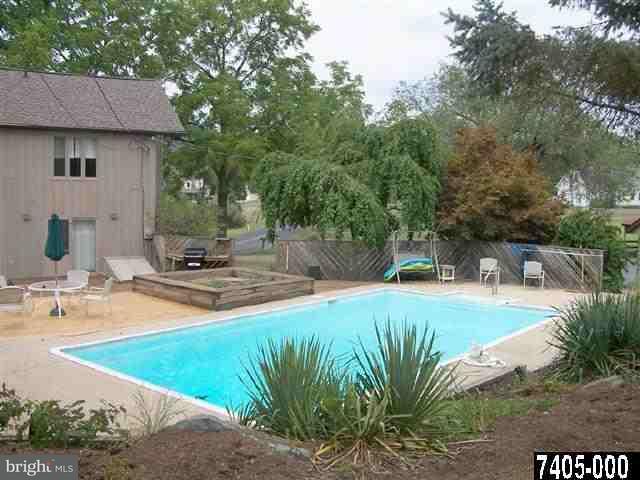 340 Knight Road Gettysburg, PA 17325 - Photo 6 of 25