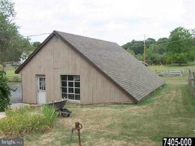 340 Knight Road Gettysburg, PA 17325 - Photo 9 of 25