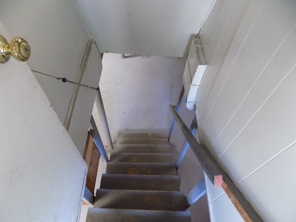 1261 Page Boulevard Springfield, MA 01104 - Photo 17 of 27 Gallery Image 17
