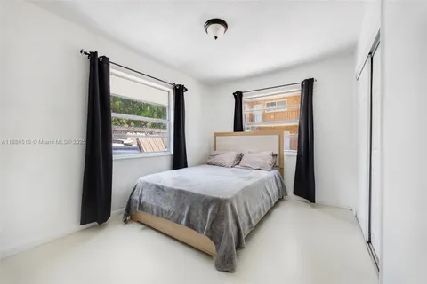 $1,564,000 | 212 Northwest 7th Avenue, Miami, FL 33128