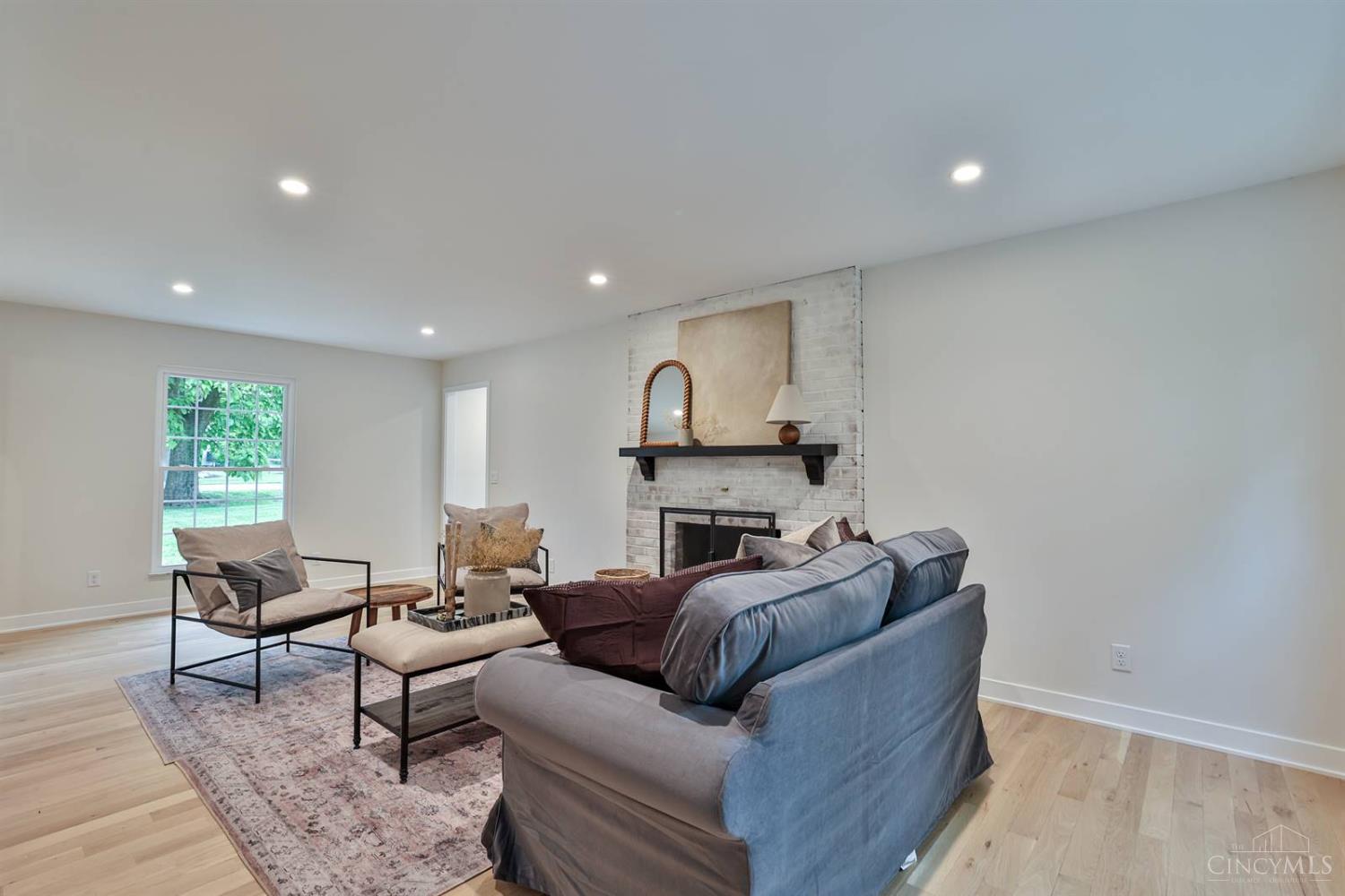 8765 Weller Road Cincinnati, OH 45249 - Photo 10 of 63
