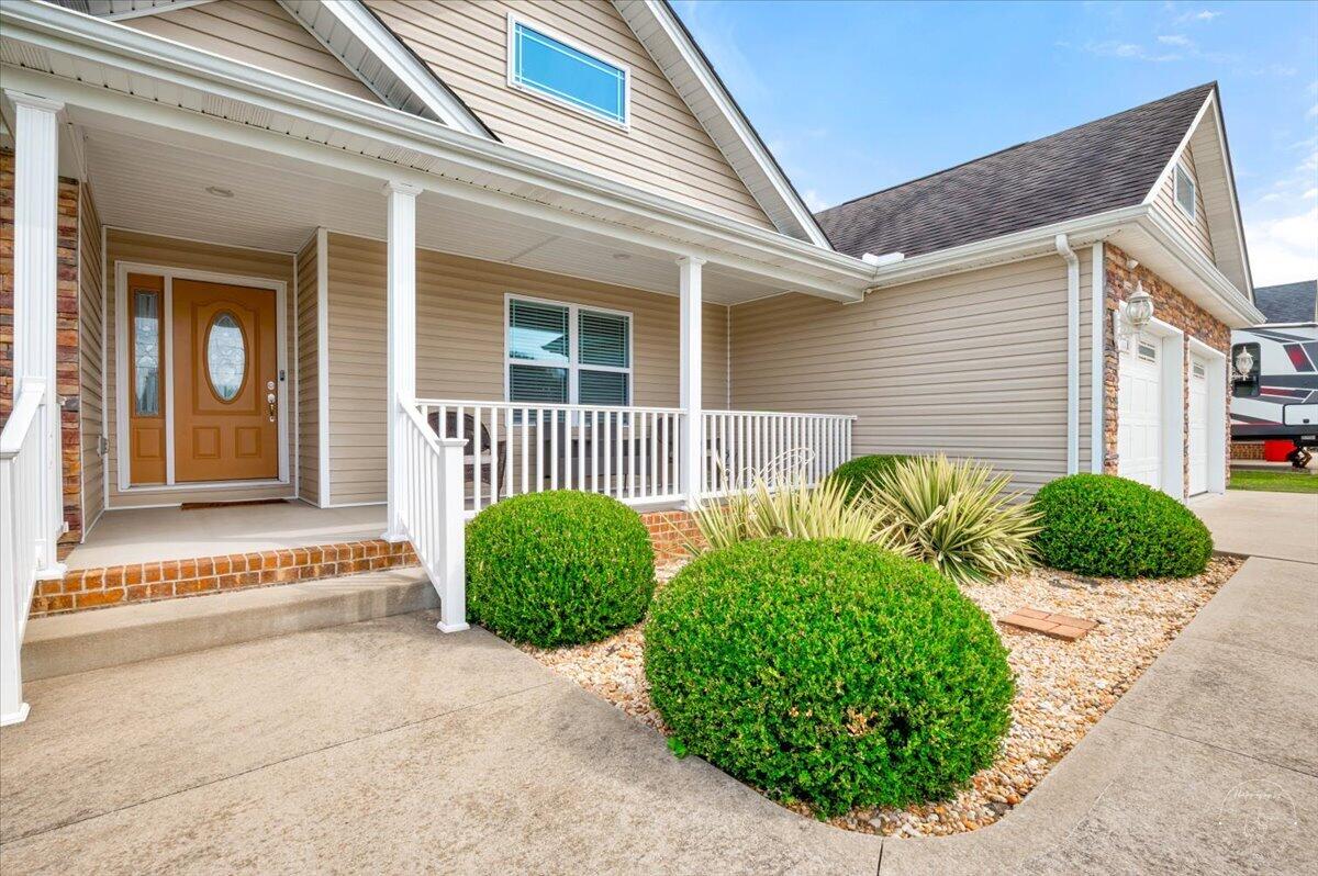 3556 Barbourville Road London, KY 40744 - Photo 37 of 37 04-Front Porch