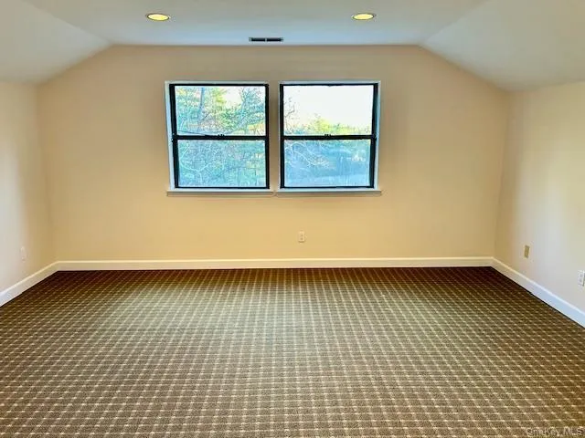 $6,500 | 5 Carman Court, Dix Hills, NY 11746