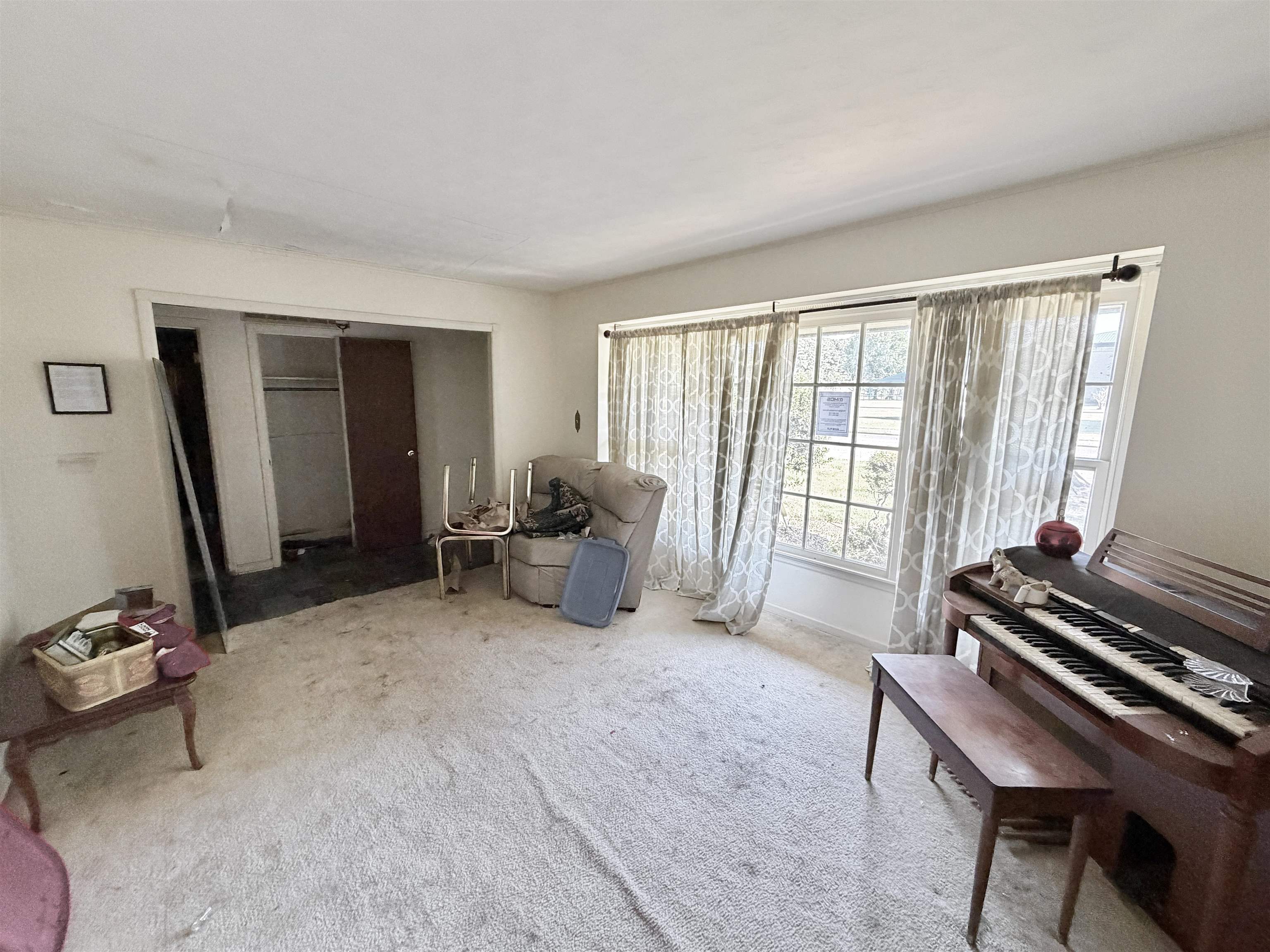 5536 Cottonwood Road Memphis, TN 38115 - Photo 26 of 28 Sitting room